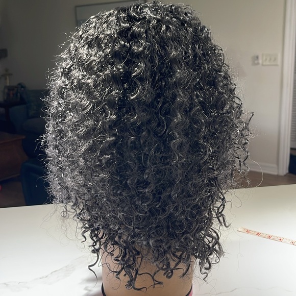 HAIR, 15-16” long, deep waves/loose curls, Afro, Black - Picture 4 of 7